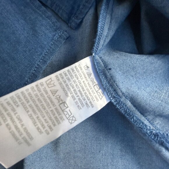 Quacker Factory Womens Wildflower Long Sleeve Denim Shirt 2X Blue Snap Front New - Picture 4 of 7